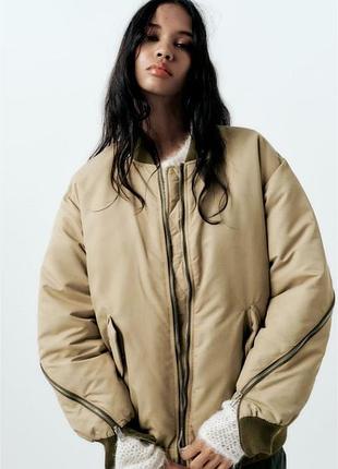 Нейлоновый водоотталкивающий бомбер утепленный zara xxl