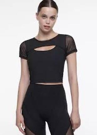 Топ / жіночий кроп-топ / топ з вирізом на грудях