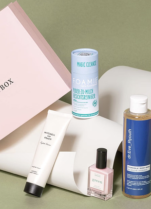 Новый набор косметики glossybox (стоимость косметики внутри 2100 грн)