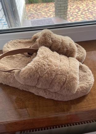 Новые тапочки 38 размера