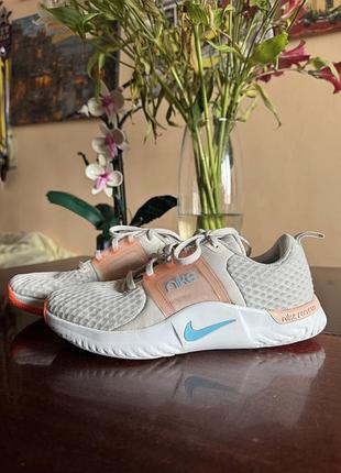 Кроссовки nike renew in-season 37,5  в отличном состоянии