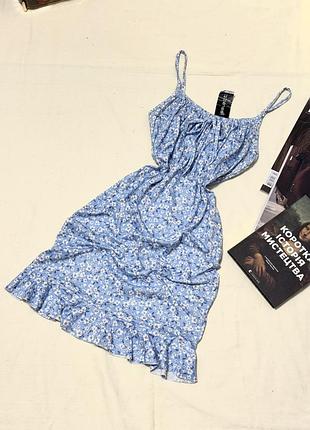 Голубое платье с ромашками select