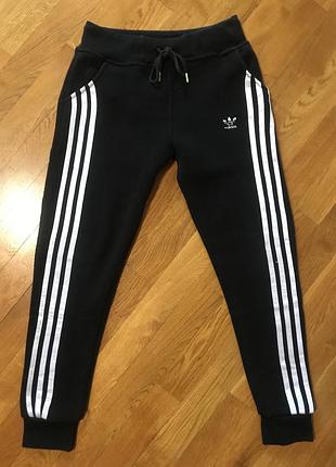 Спортивные штаны мужские adidas