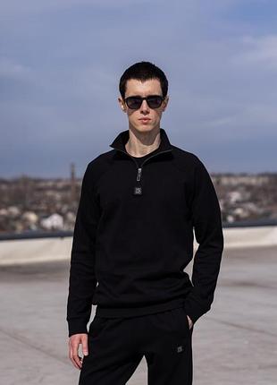 Брендовый джемпер