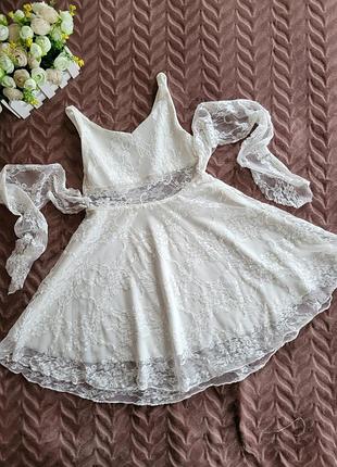 Нежное платье гипюровое белое