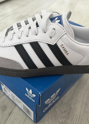 Кроссовки adidas, орининал