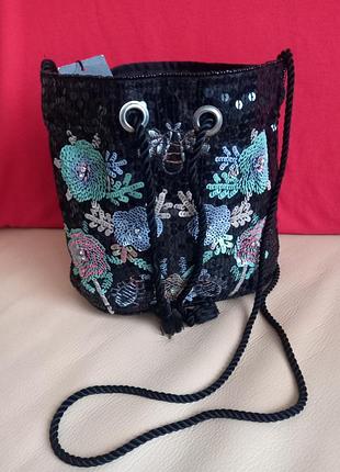 Сумочка розшита пайетками primark