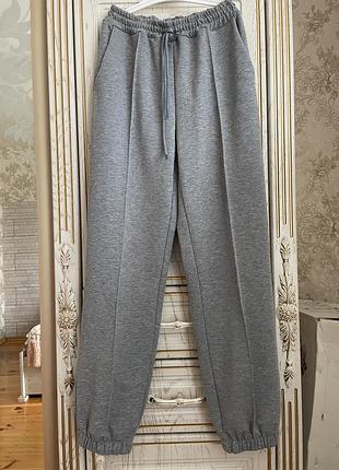 Спортивные штаны джоггеры