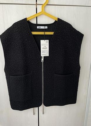 Жилет трикотаж на молнии zara, л-хл