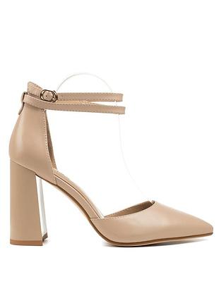 Туфли женские бежевые на калуке с острым носком 2410т-а