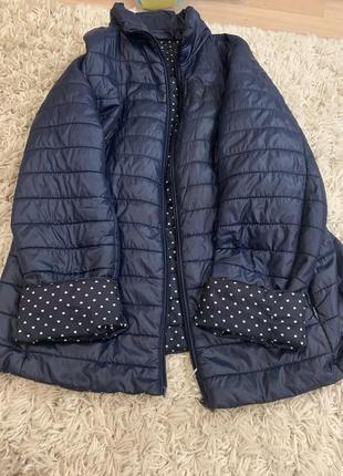 Жіноча куртка