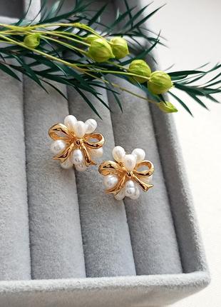 Вінтажні кліпси, натуральні перлини, золотисті бантики, вінтаж