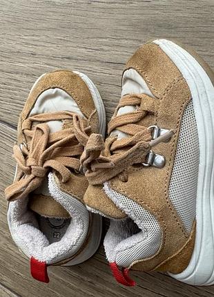 Кросівки zara