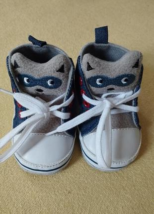 Кроссовки - пинетки для младенцев