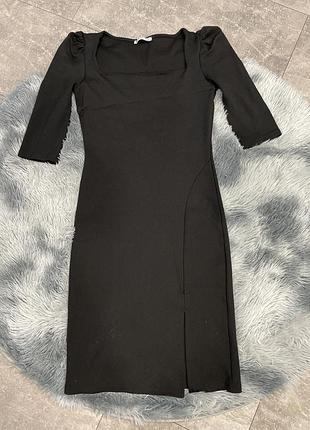 Сукня футляр