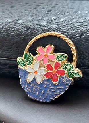 Винтажная брошь корзины цветов