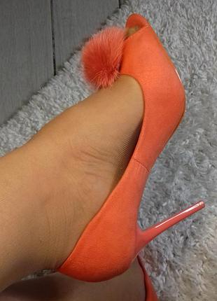 Туфли женские на высоком каблуке на шпильке