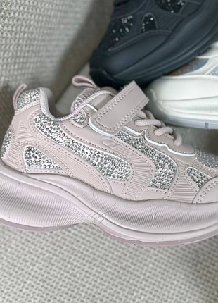 Кроссовки для девушек!