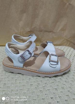 Кожаные босоножки clarks