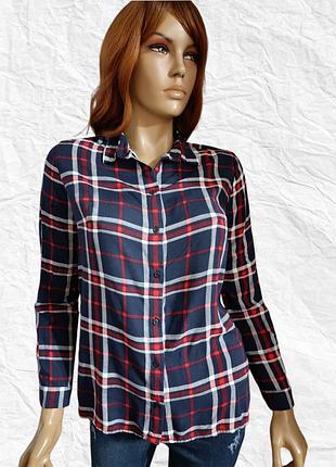 Жіноча сорочка в клітинку з довгим рукавом