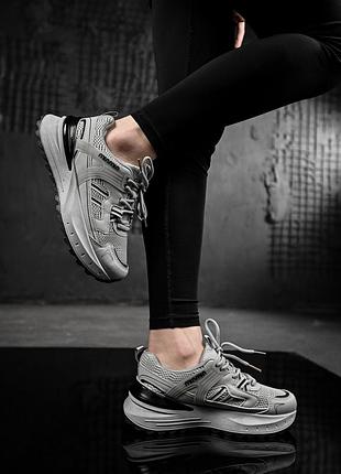 Кросівки жіночі на платформі