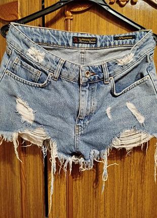 Шорты хорошего качества