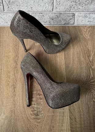 Туфлі lastonia