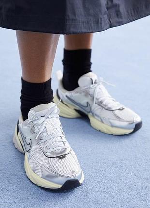 Nike v2k run найк кроссовки кеды