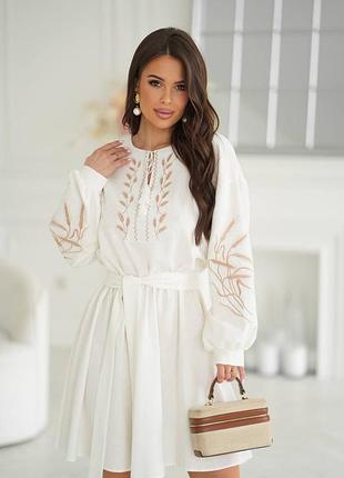 Льняное платье с вышивкой 42-48