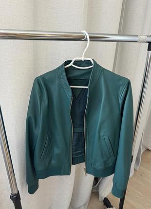 Кожаная куртка massimo dutti