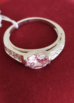 Серебряная кольца с розовым фианитом.