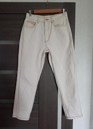 Молочні джинси мом, трендові джинси білі