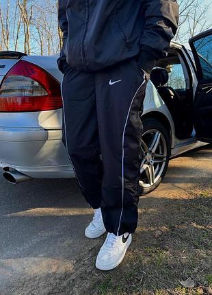Нейлоновые брюки nike inspired swoosh