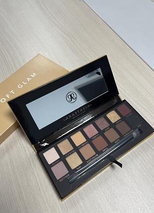 Палетка тіней soft glam Anastasia beverly hills soft glam