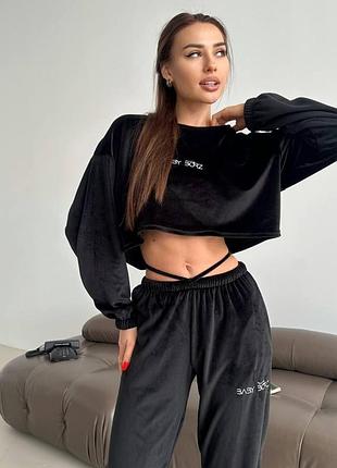 Трендовый велюровый спортивный костюм с вышивкой с укороченным свитшотом ❤️‍🔥
