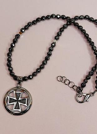 Намисто гематитове з кулоном мальтійський хрест
