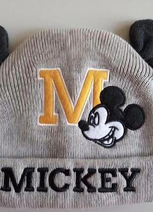 Серая шапка с ушками мики маус