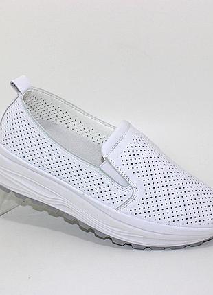 Мокасини 112988, сліпони шкіряні, туфлі літні з перфорацією