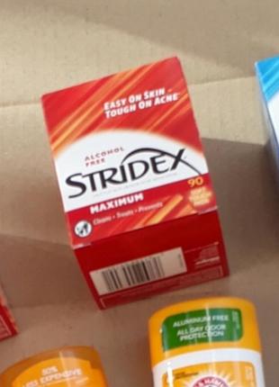В наявності подушечки диски stridex для очищення обличчя 90шт айхерб iherb