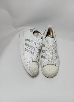 Кроссовки adidas