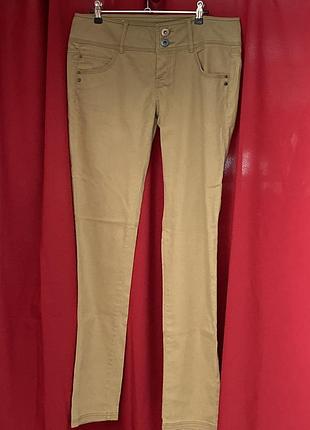 Штани жіночі світло коричневий колір, (гірчичний)матеріал : 98% бавовна і 2% еластан