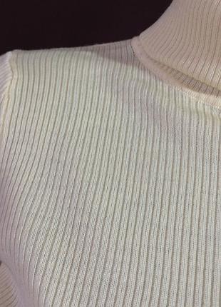 Женский тонкий свитер молочный шерсть 100% uniqlo