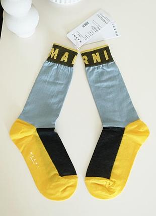 Носки из мерсеризованного хлопка с добавлением нейлона.