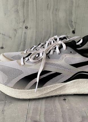 Reebok  кроссовки