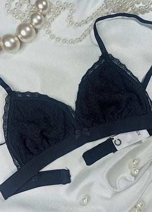 Прекрасный кружевной бюстгальтер без косточек бралетт бра черного цвета cubus