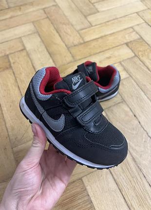 Кроссовки adidas