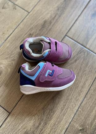 Кросівки з супінатором