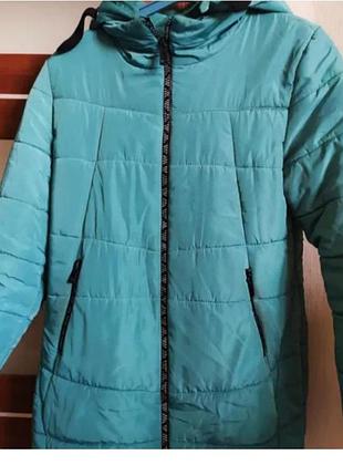 Курточка женская