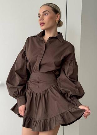 Жіночий літній костюм двійка блуза з пишними довгими рукавами на гудзиках та коротка спідниця з кокеткою та воланом