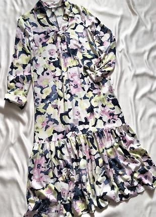 Довга легка сукня